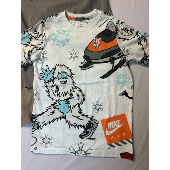 Lot Of Boys Clothes Shirts Shorts Sports Athletic Nike + Youth Large - Picture 4 of 9